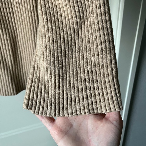 Women's Ribbed Tan Sweater - Picture 3 of 3